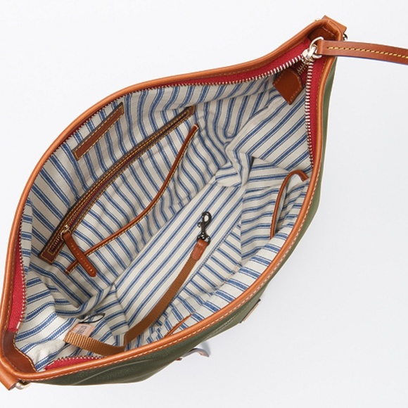 BRAND NEW Dooney & Bourke Wayfarer Nylon Hobo - Picture 5 of 8